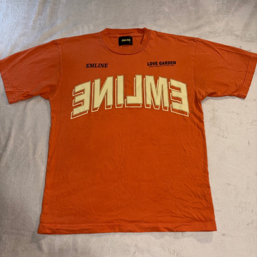 Emline Love Garden Orange Graphic T-Shirt Streetwear XS 1-504-FLOWERS